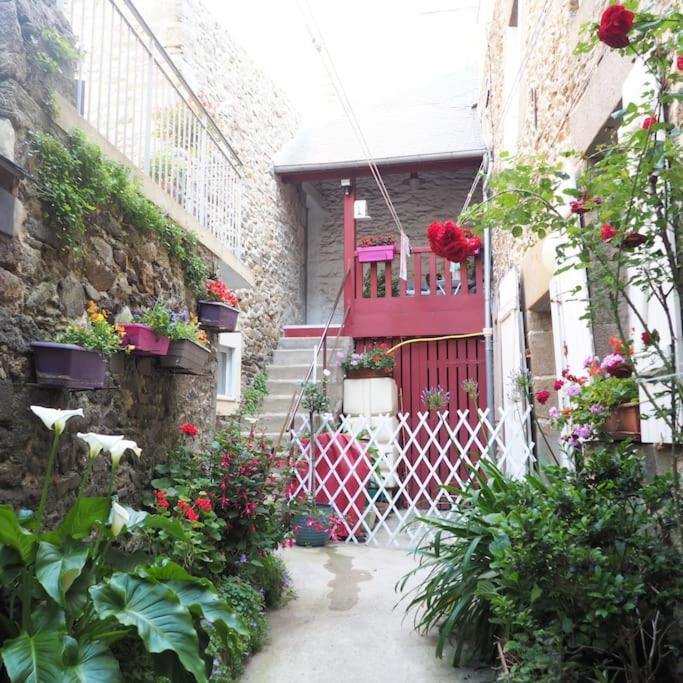 Appartement Duplex Et Terrasse A St Servan-St Malo Saint-Malo Exterior foto